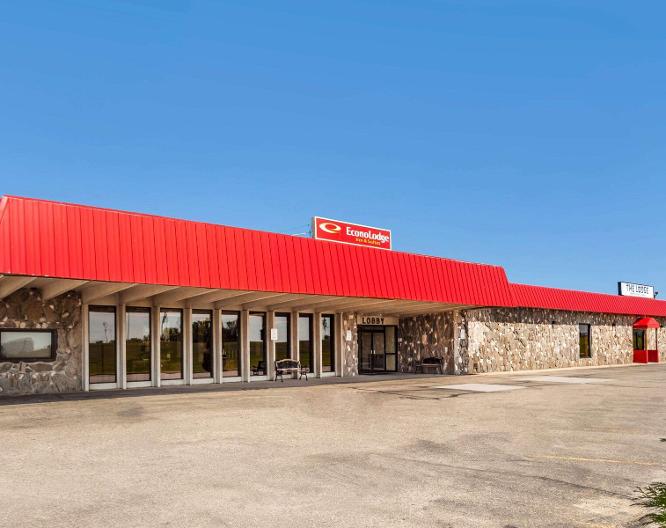 Staurolite Inn & Suites - Außenansicht