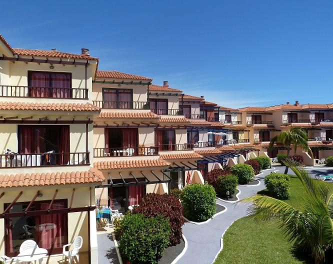Apartamentos Lago Azul - Außenansicht