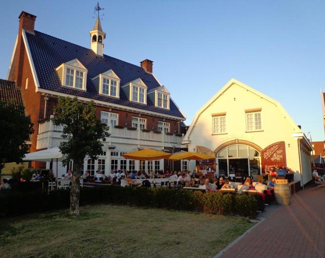 Fletcher Hotel-Restaurant Nautisch Kwartier - Außenansicht
