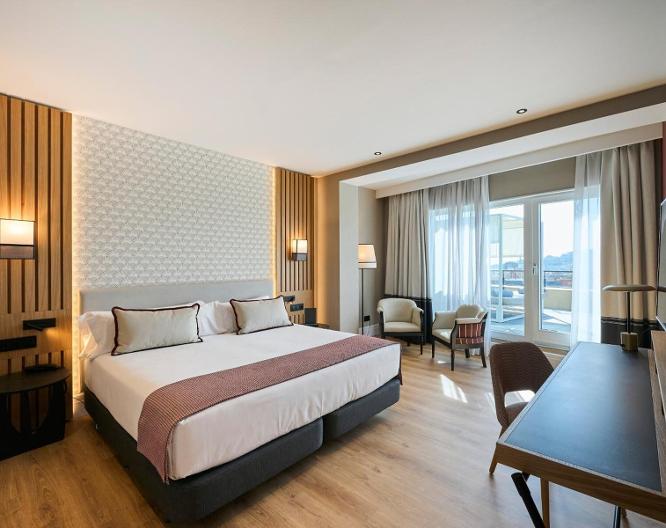 Hotel Catalonia Ramblas - Außenansicht