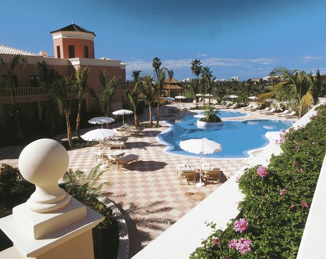 Hotel Las Madrigueras - Außenansicht