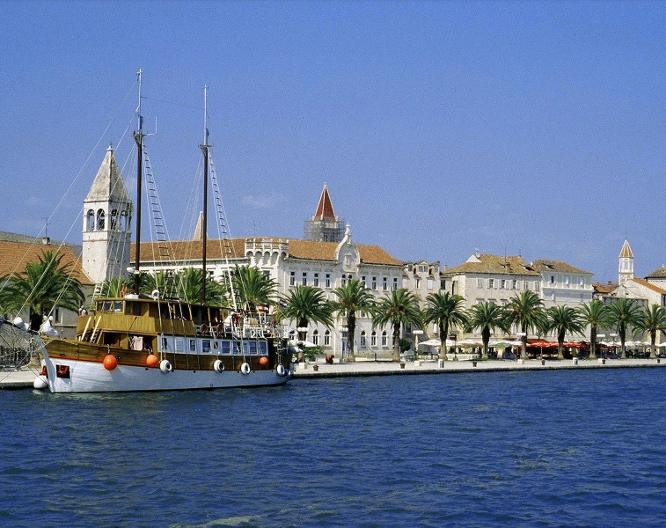 Hotel Val***Seget Donji All Inclusive Resort - Außenansicht