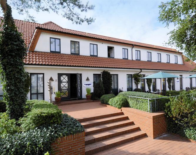 Appartementhotel Post Hiddensee - Außenansicht
