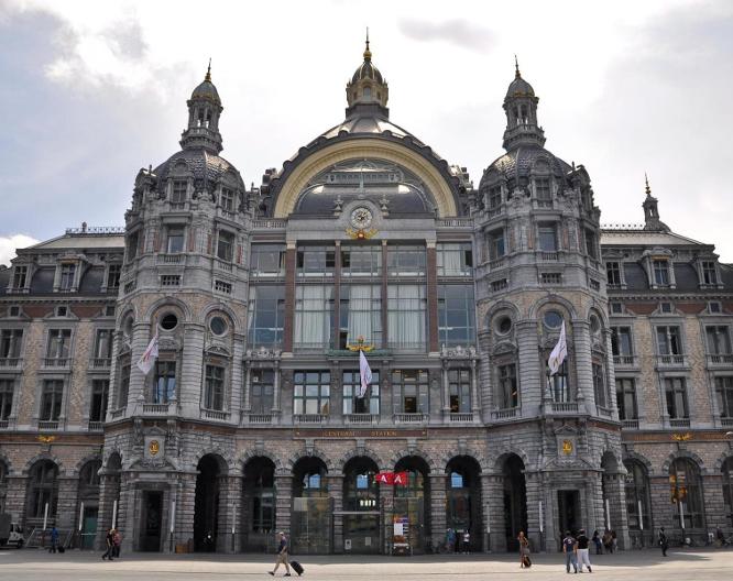TripInn Eden Antwerp - Außenansicht