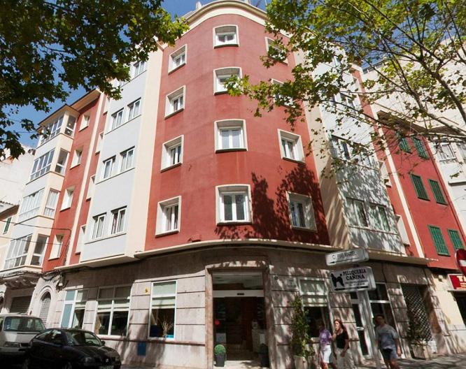 Hotel Amic Colon - Außenansicht