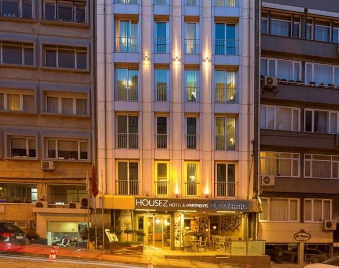 Housez Suites - Außenansicht