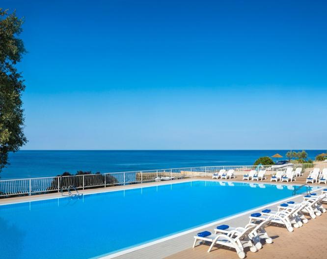 Solaris Naturist Resort - Außenansicht