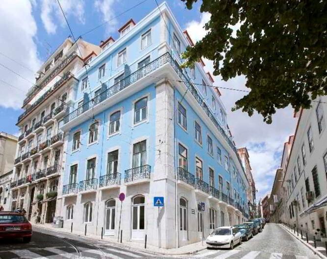 Lisboa Carmo Hotel - Außenansicht