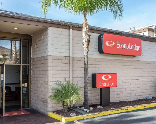 Econo Lodge Lake Elsinore Casino - Außenansicht