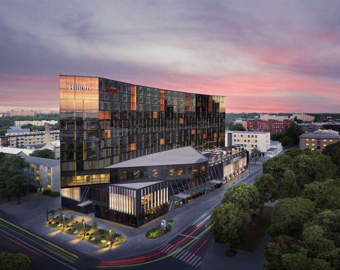 Hilton Tallinn Park - Außenansicht