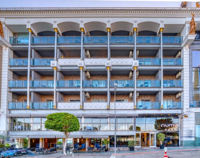 Numa Port Hotel - Außenansicht