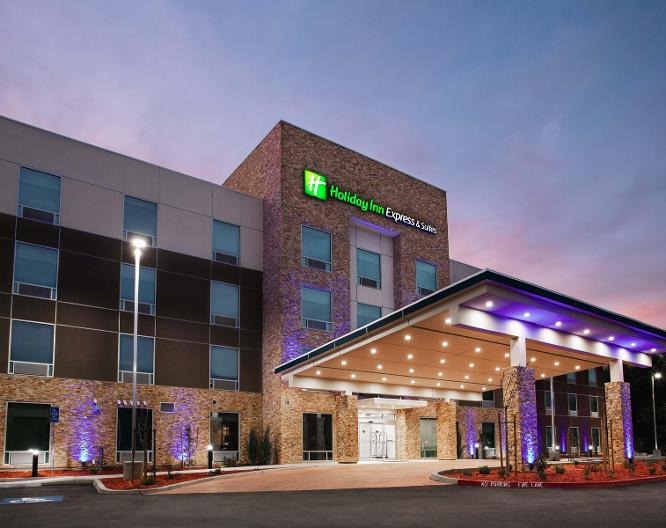 Holiday Inn Express & Suites Oakhurst-Yosemite Park Area - Außenansicht