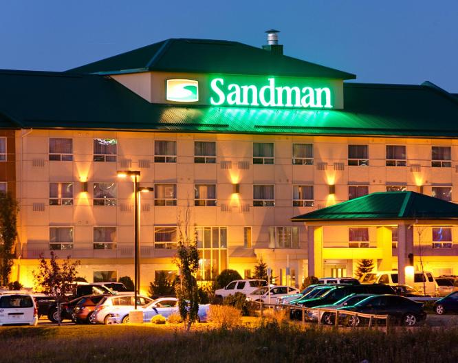 Sandman Hotel Calgary Airport - Außenansicht