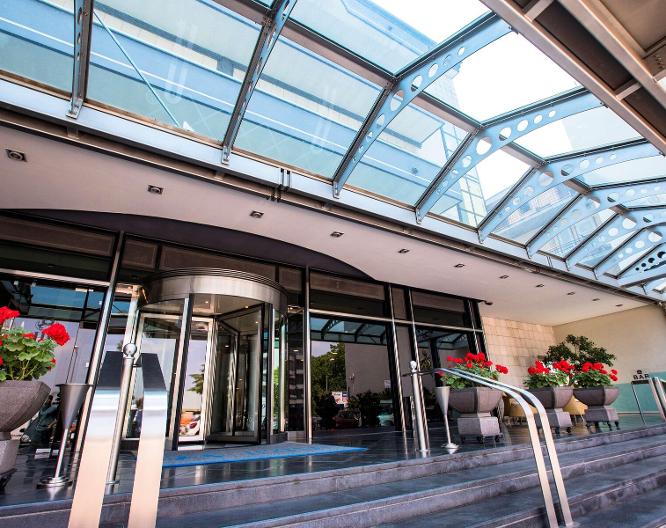 Best Western Hotel Ferrari - Außenansicht