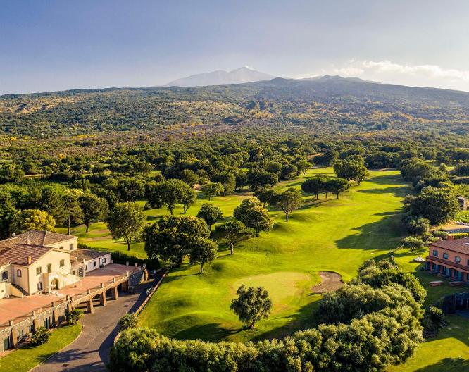 Picciolo Etna Golf Resort & Spa, Curio Collection by Hilton - Außenansicht