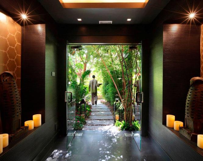 Barcelo Asia Gardens - Außenansicht