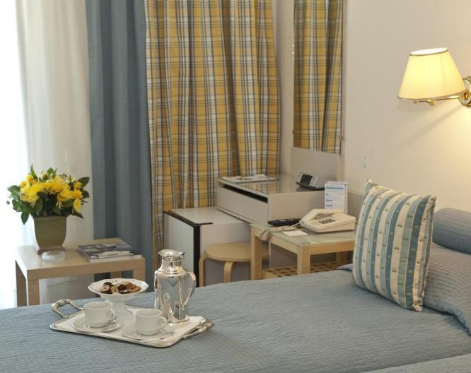 The Park Hotel Piraeus - Repas et boissons