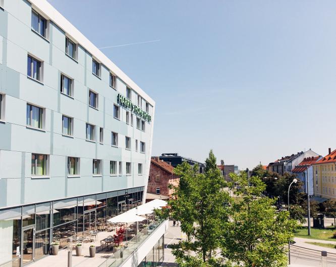 Harry's Home Hotel München Moosach - Außenansicht