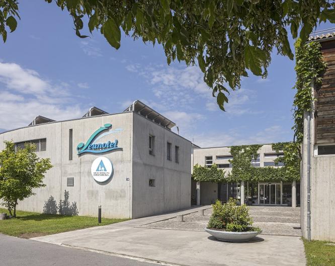 Lausanne Youth Hostel Jeunotel - Außenansicht