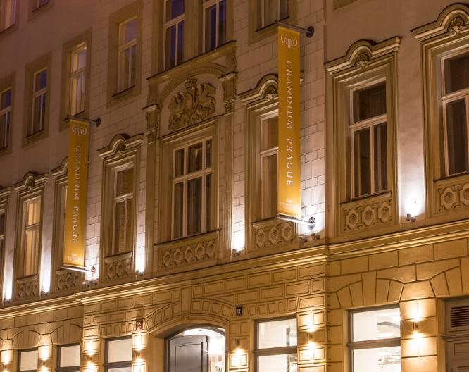 GRANDIUM PRAGUE HOTEL - Außenansicht