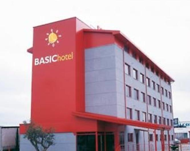 Hotel Basic - Vue extérieure