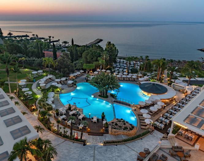 Hotel Mediterranean Beach - Außenansicht