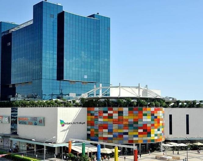 Les Lion Luxury Spa - Außenansicht