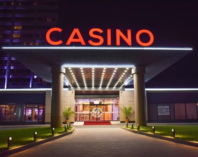Europe Hotel & Casino - Außenansicht