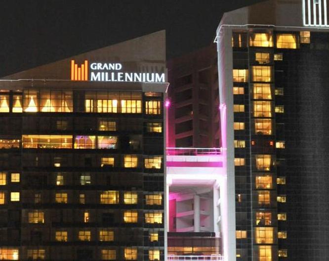 Grand Millennium Dubai - Außenansicht