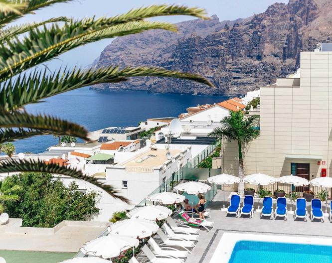 Klayman Diamond Aparthotel - Landschaft