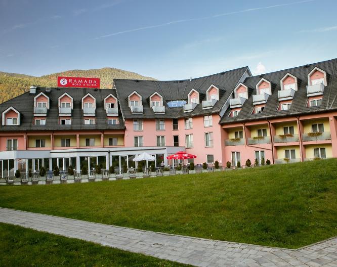 Ramada Hotel & Suites by Wyndham Kranjska Gora - Außenansicht