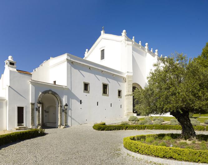 Convento do Espinheiro - Außenansicht
