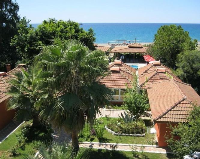 Hotel As Queen Beach - Außenansicht
