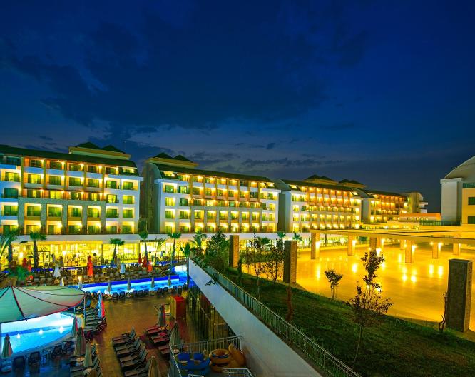 Hotel Port Nature Luxury Resort Hotel Spa - Vue extérieure