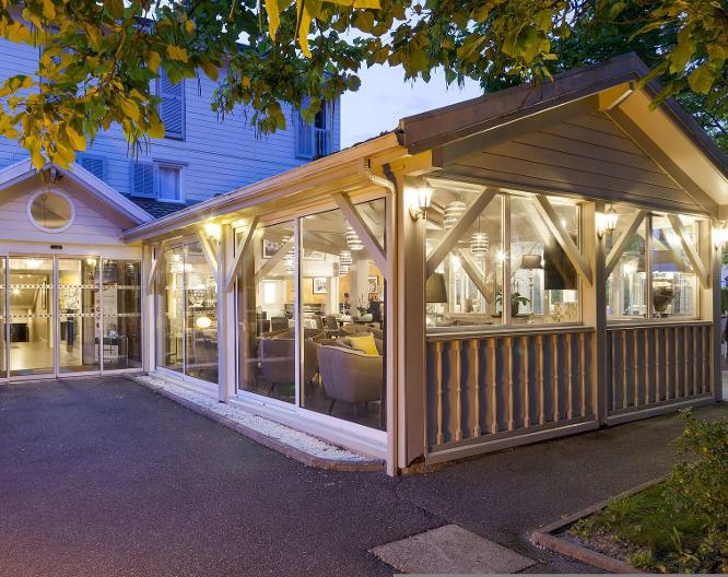 Comfort Hotel Acadie Les Uli - Außenansicht