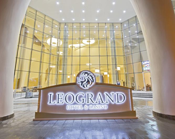 Leogrand Hotel & Casino Batumi - Außenansicht
