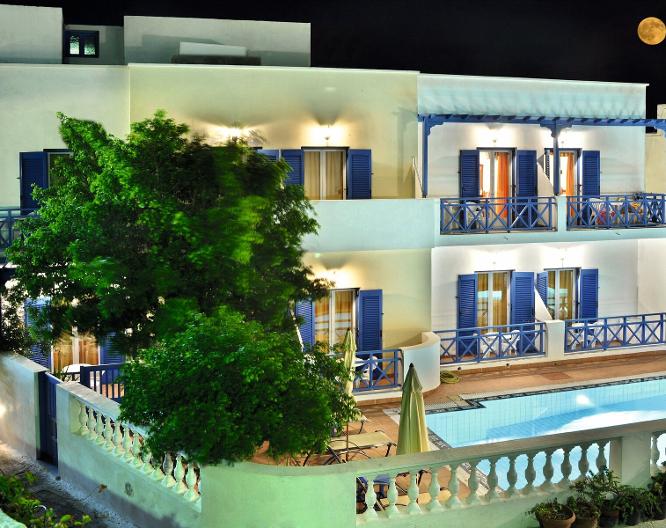 Karidis Hotel - Außenansicht