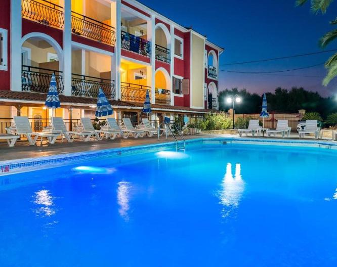 Rose Club Hotel - Pool