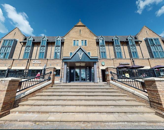 Village Hotel Leeds North - Außenansicht