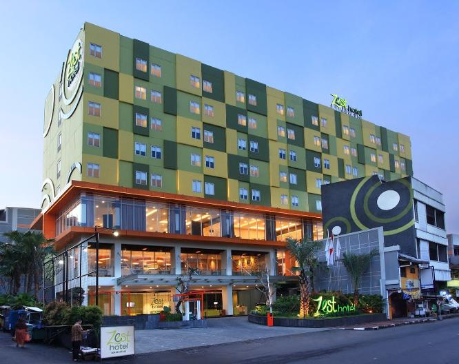 Zest Hotel Sukajadi Bandung - Außenansicht