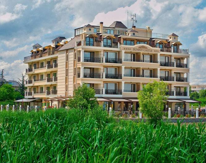 Sunny Castle Hotel - Außenansicht