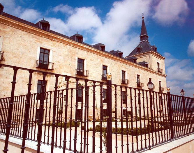 Parador de Lerma - Außenansicht