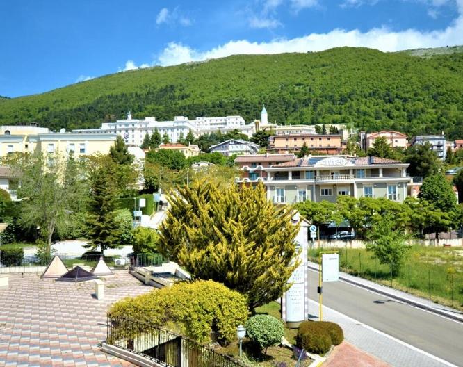 San Giovanni Rotondo Palace - Außenansicht
