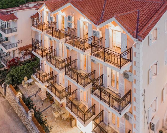 Stellatos House - Außenansicht