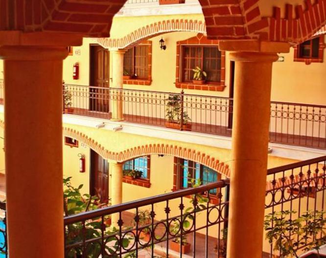 Hotel Colonial Playa del Carmen - Außenansicht