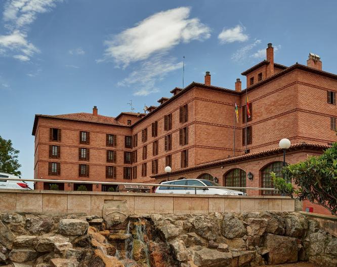 Parador de Calahorra - Vue extérieure