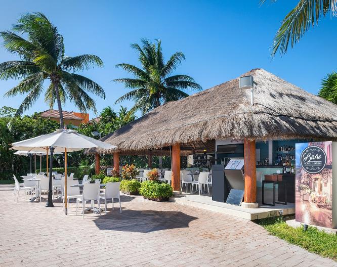 Ocean Coral & Turquesa El Beso - Außenansicht