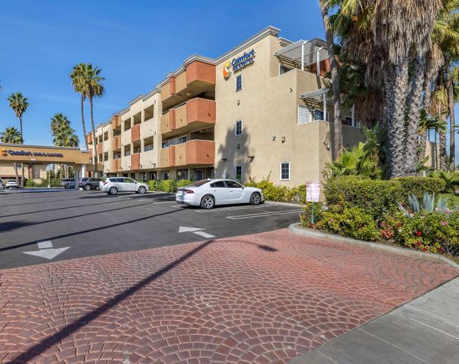 Comfort Suites Huntington Beach - Außenansicht