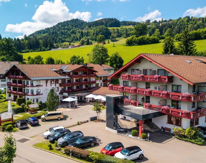 Königshof Hotel Resort - Außenansicht