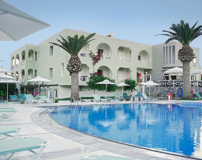 Vardis Olive Garden - Außenansicht